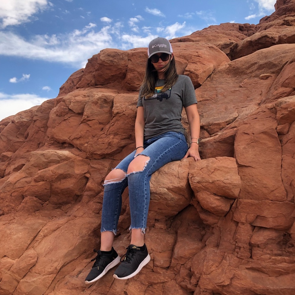 Meet your Posher, Delia